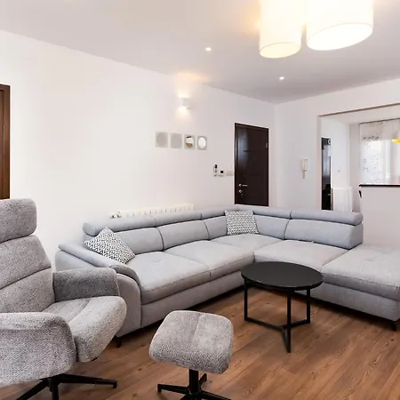 Banic Near Porec-spadici Apartamento